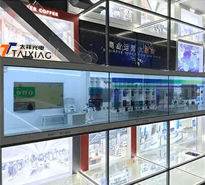 创意黑科技OLED透明屏在科技展馆中的应用