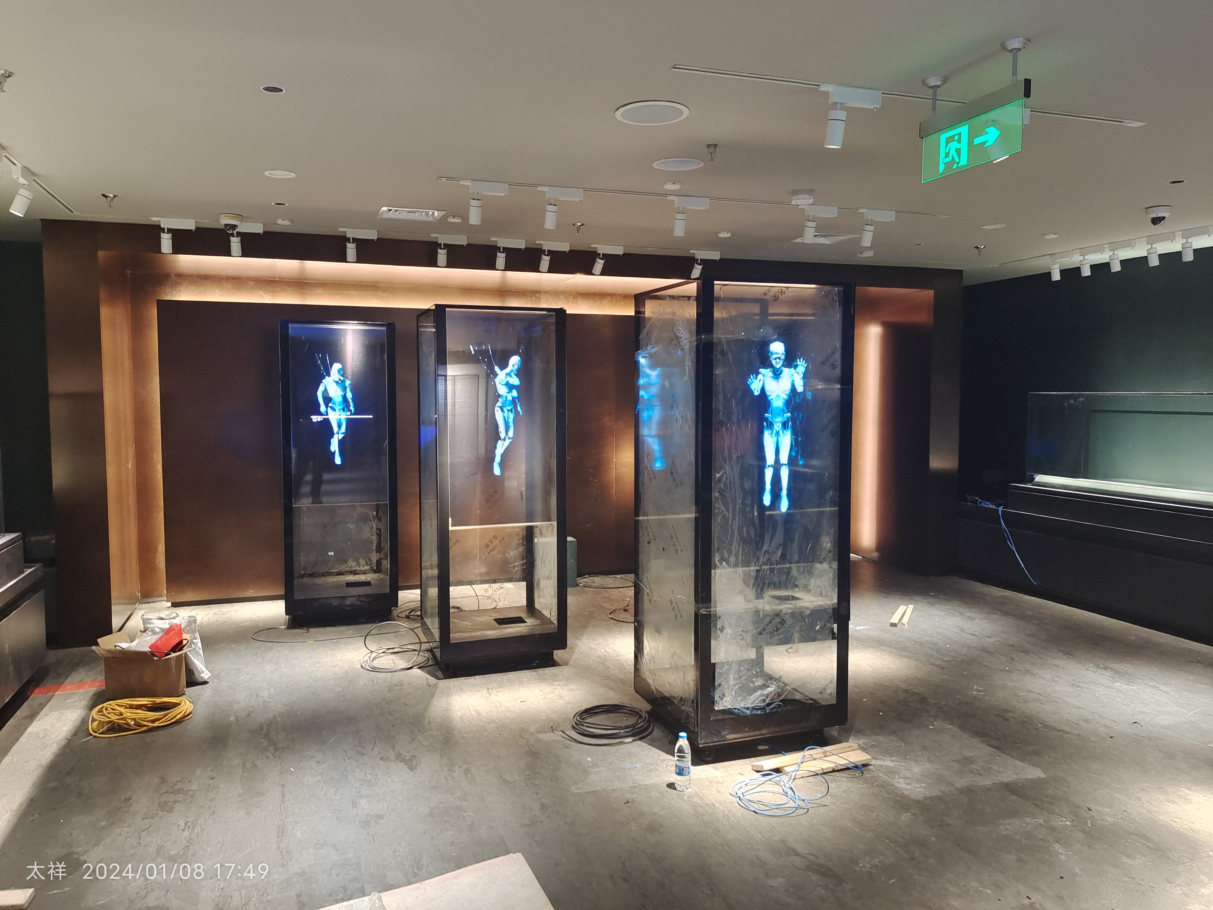 上海博物馆+OLED透明柜 